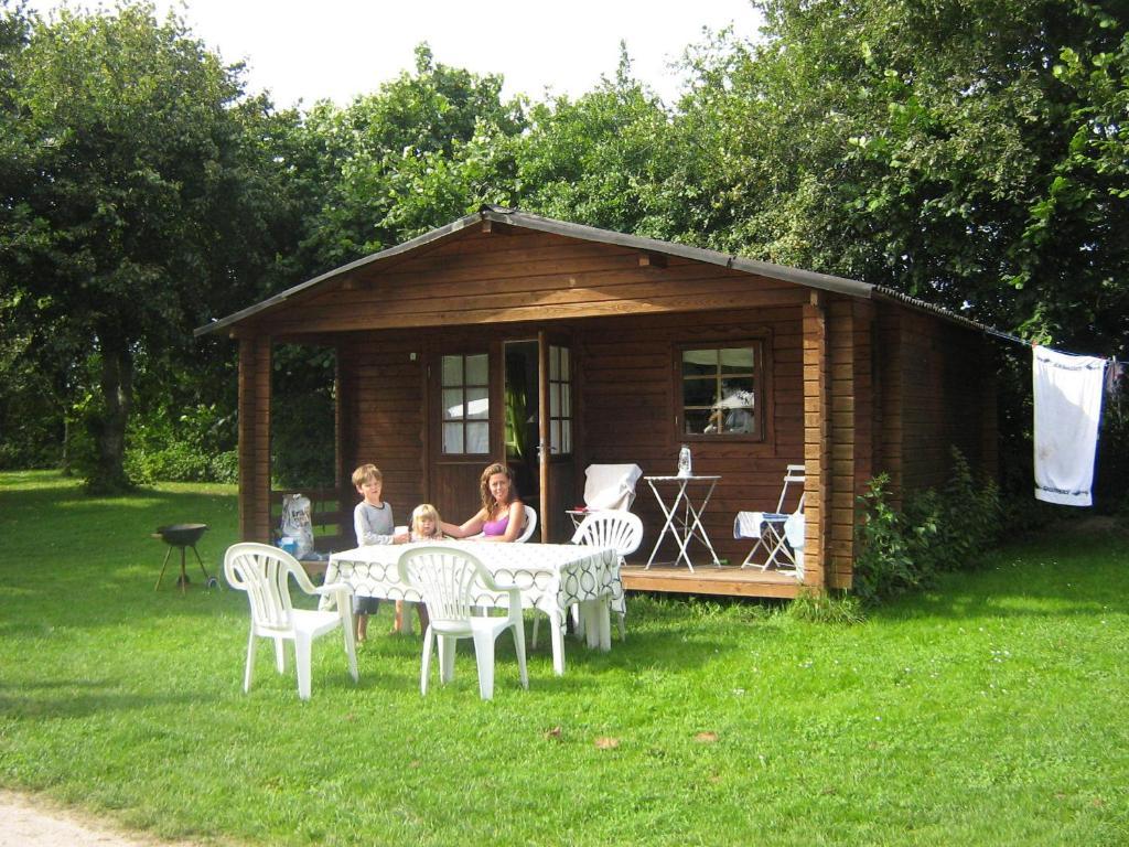 Hjemstavnsgardens Camping & Cottages Glamsbjerg Quarto foto